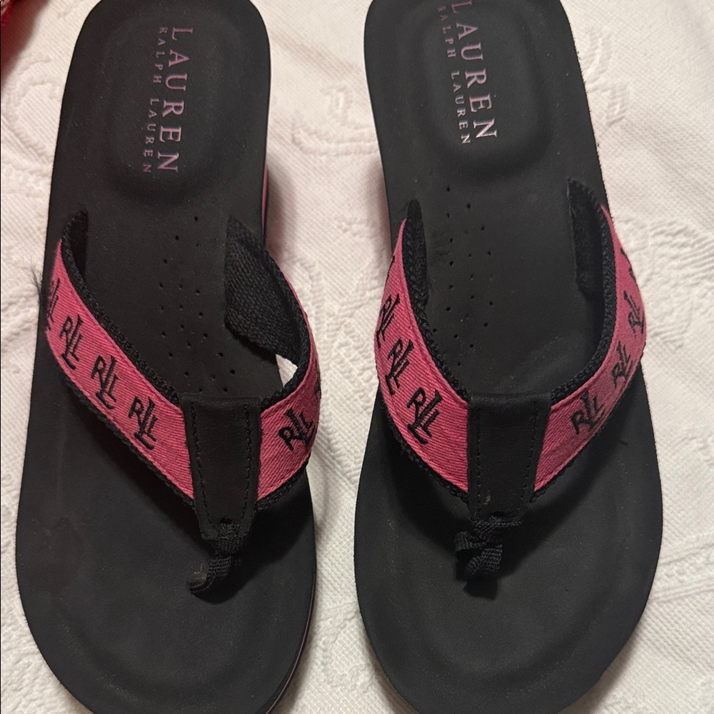 Lauren Ralph Lauren Black and Pink Flip Flops